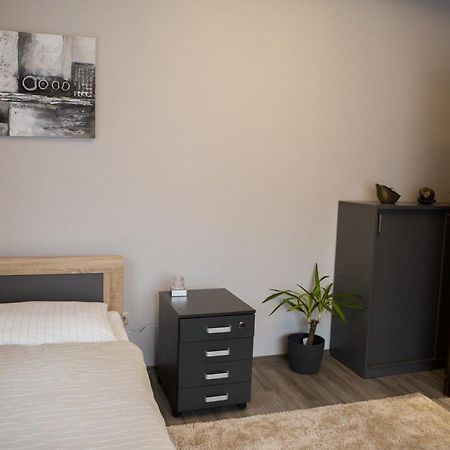 Apartmán Kikelet Apartman Szombathely Exteriér fotografie